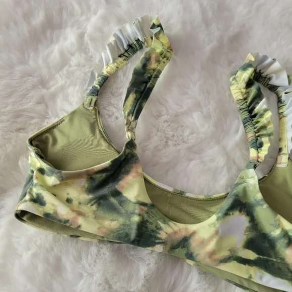 🐸AERIE BRAND NEW PRINTED RUFFLE SCOOP BIKINI TOP SIZE S - Picture 9 of 9